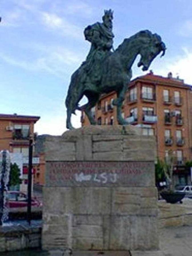 Apartamento Plasencia Santa Ana Exterior foto